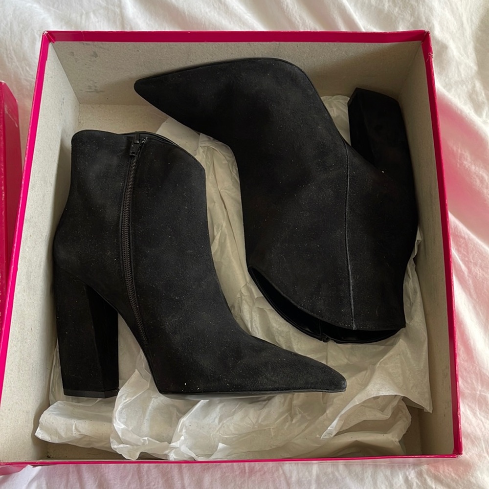 BNWB black booties